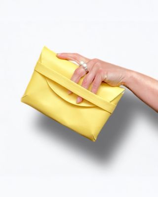 Plná sezóna oslav, svateb a parties venku je tu coby dup..je nejvyšší čas to všechno vyladit do topu, tak jaká barva to...