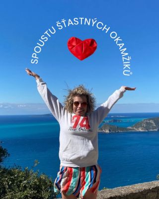 Do toho Nového nám všem spoustu okamžiků šťestí “až na dřeň” i těch maličkých každodenních radostí..díky, že jste se mnou...